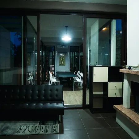 Tony Apartment *
